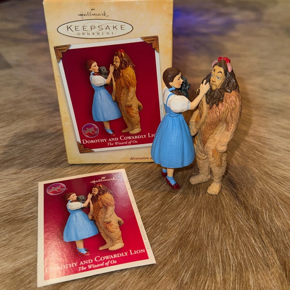 New Dorothy and the Cowardly Lion never opened Sparkly Ruby Slippers